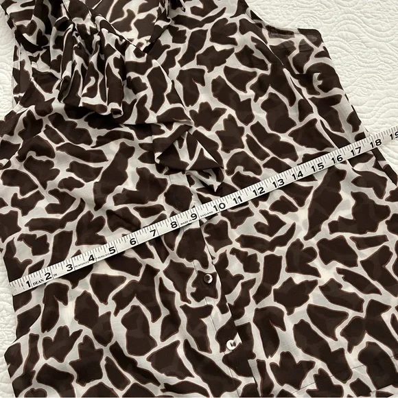 Ann Taylor Loft Top Sleeveless Giraffe Print Size Petite MP - Picture 10 of 12
